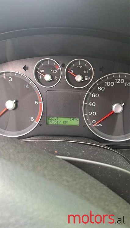 2005' Ford Focus photo #6