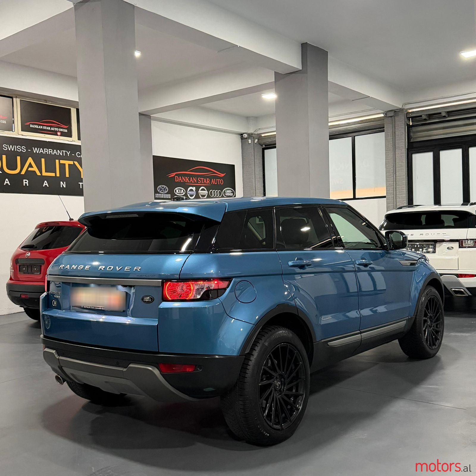 2013' Land Rover Range Rover Evoque photo #4
