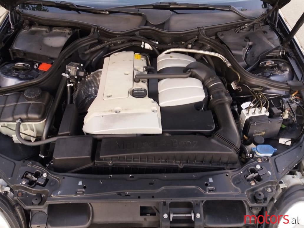 2002' Mercedes-Benz C 180 photo #4