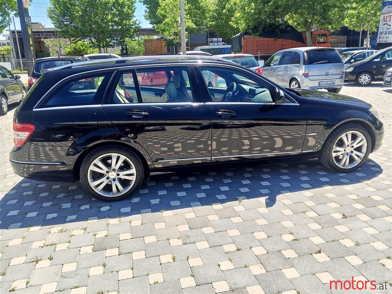 2008' Mercedes-Benz C 200 photo #3