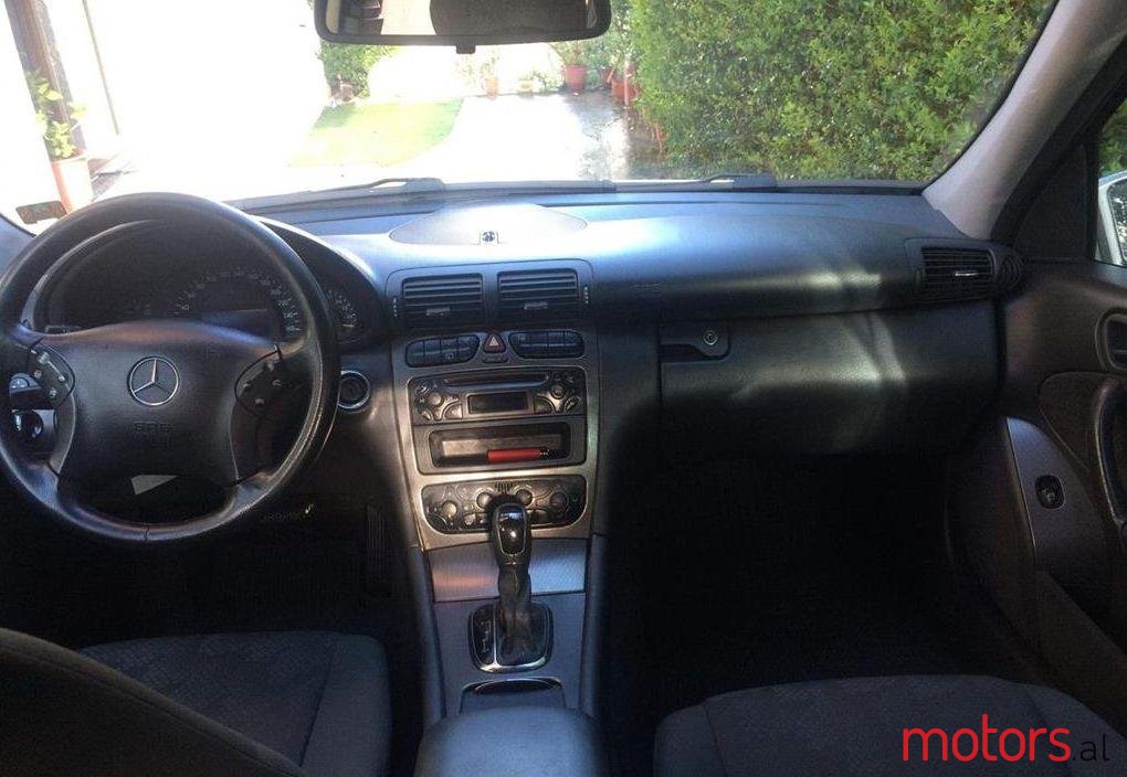 2002' Mercedes-Benz C 270 photo #1