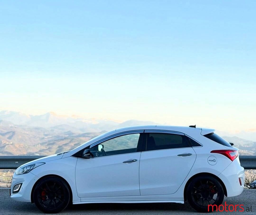 2013' Hyundai i30 photo #3