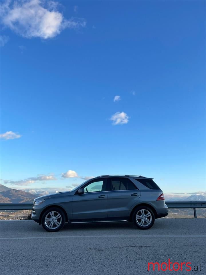 2012' Mercedes-Benz ML 350 photo #5