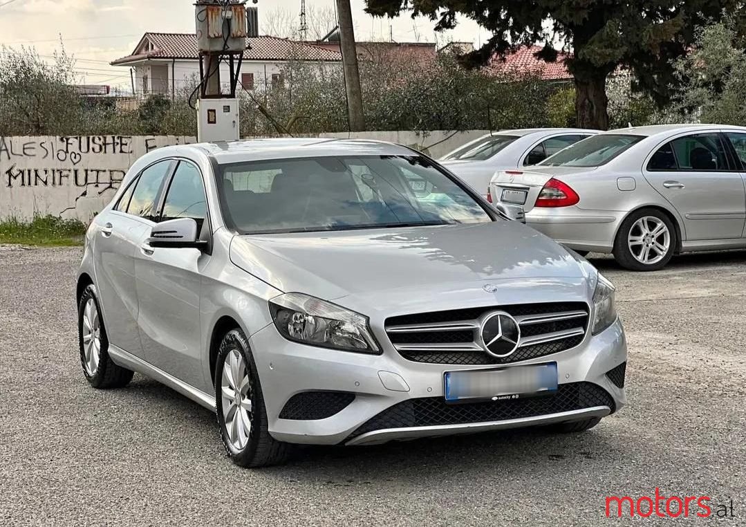 2015' Mercedes-Benz A 180 photo #1