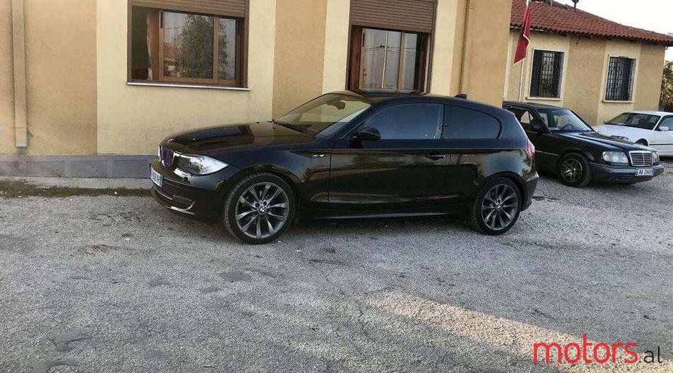 2008' BMW 120 photo #3