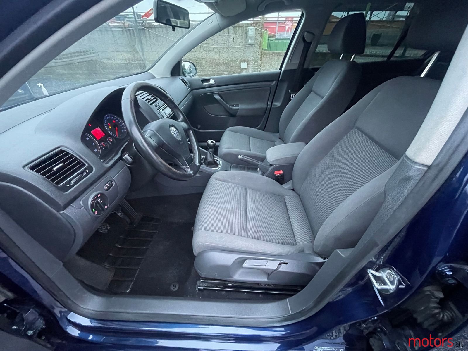 2007' Volkswagen Golf photo #5