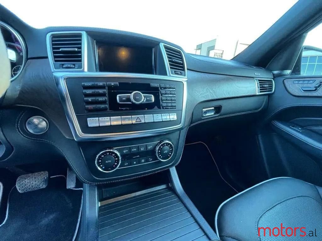 2012' Mercedes-Benz ML 350 photo #4