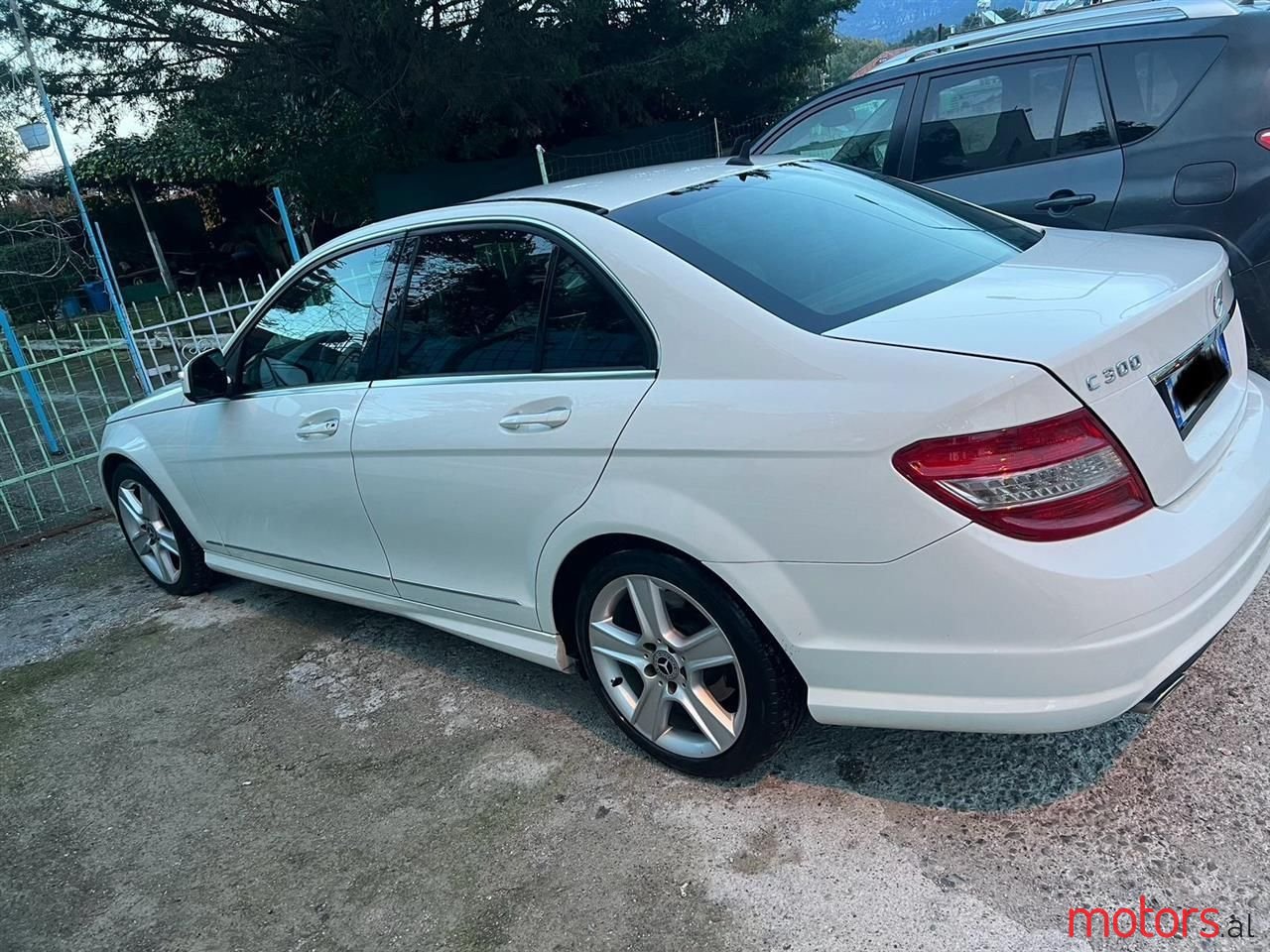 2010' Mercedes-Benz C 300 photo #4