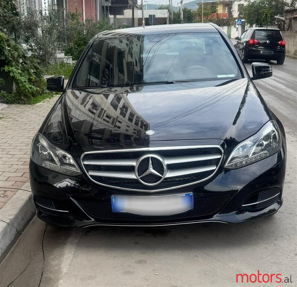 2014' Mercedes-Benz E 220 photo #3