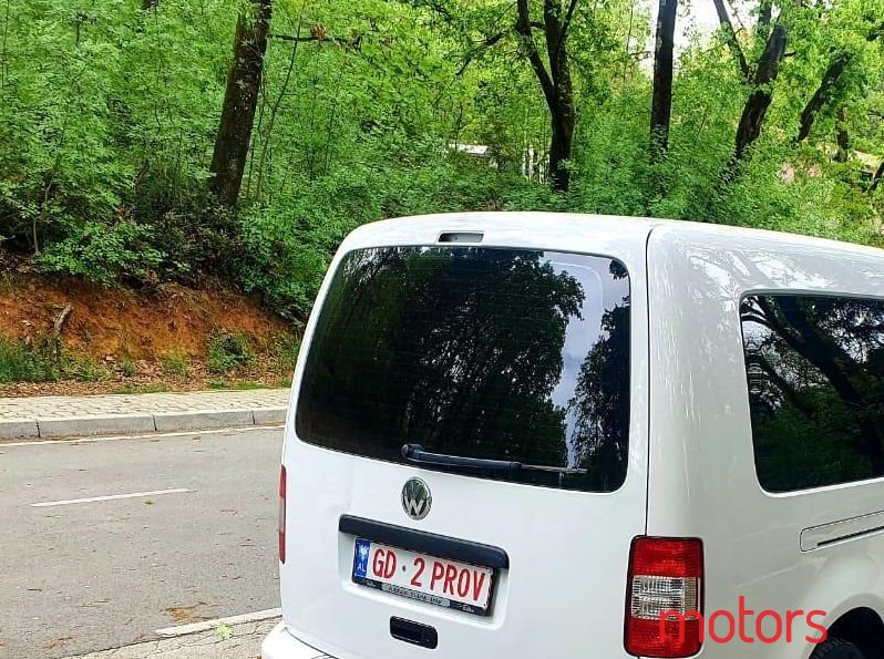 2009' Volkswagen Caddy photo #2