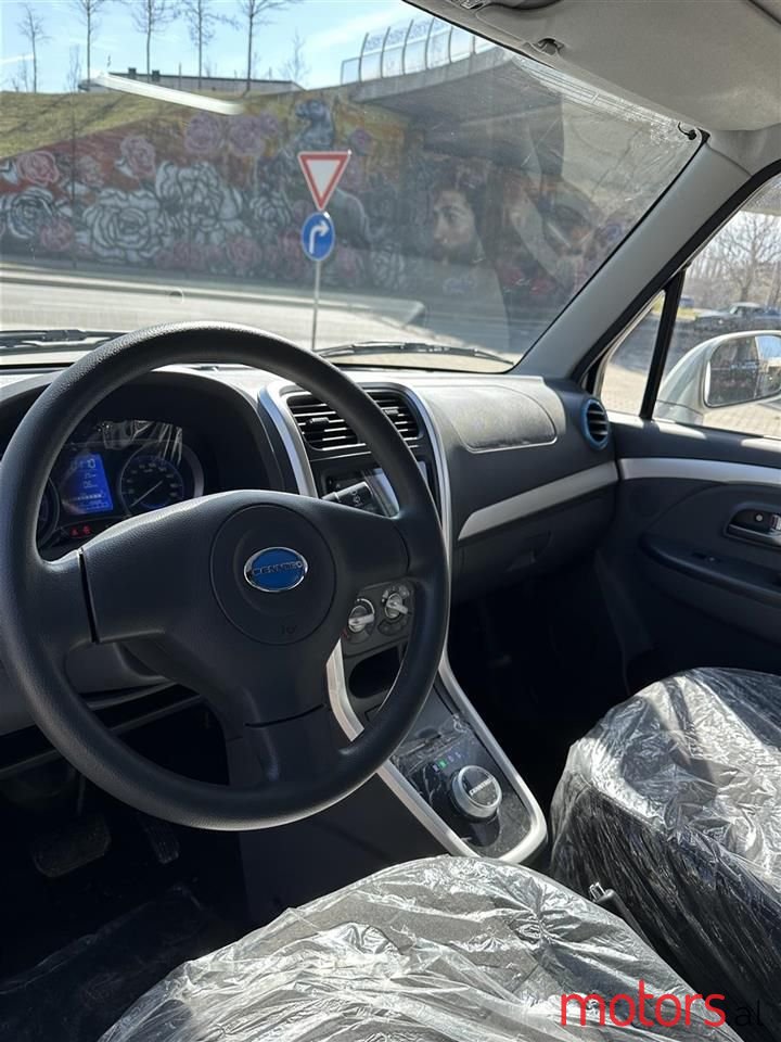 2023' Volkswagen Caddy photo #5