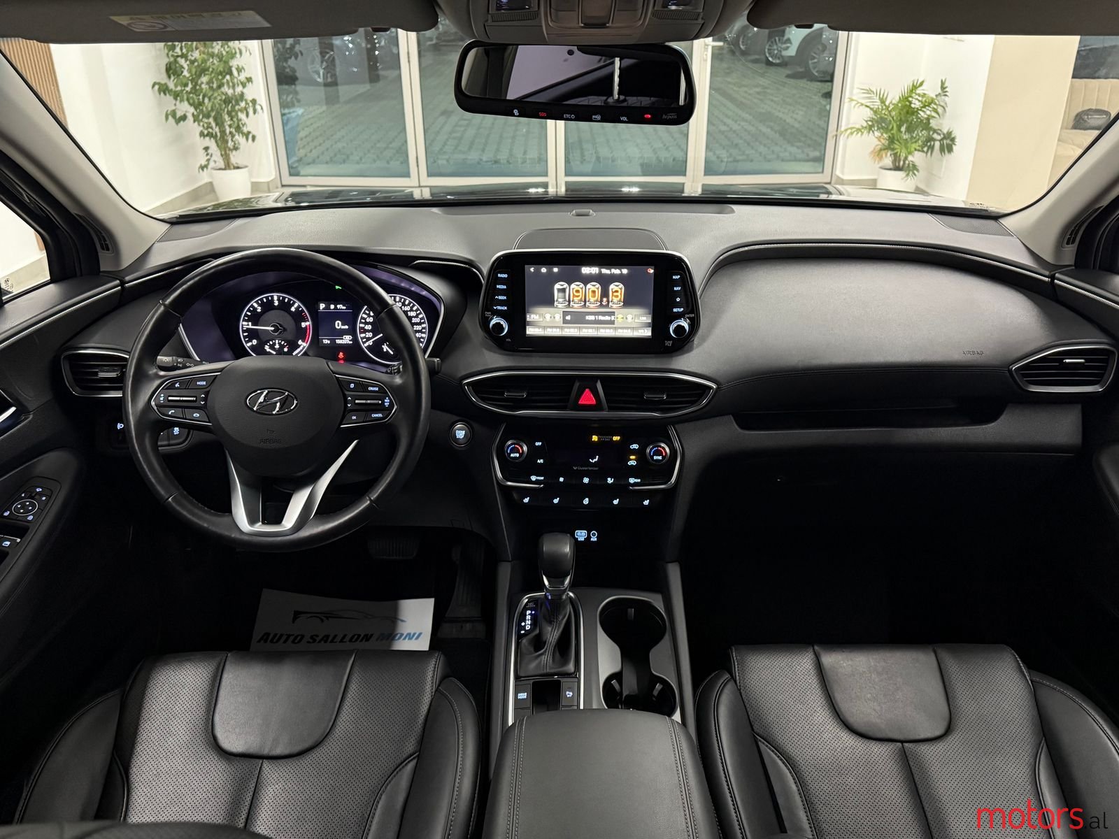 2018' Hyundai Santa Fe photo #2