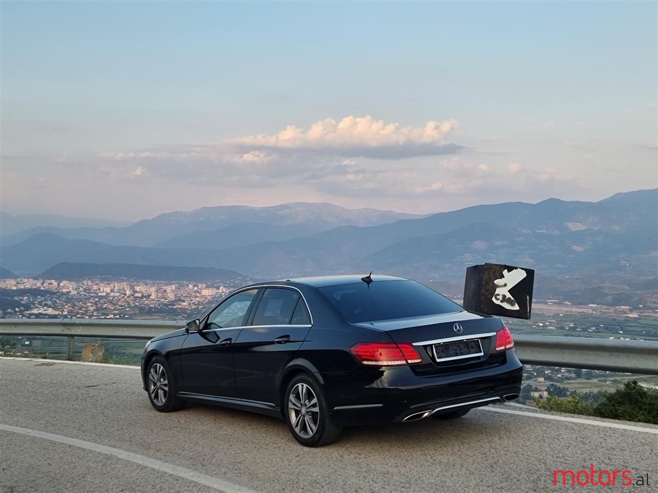 2014' Mercedes-Benz E 220 photo #3