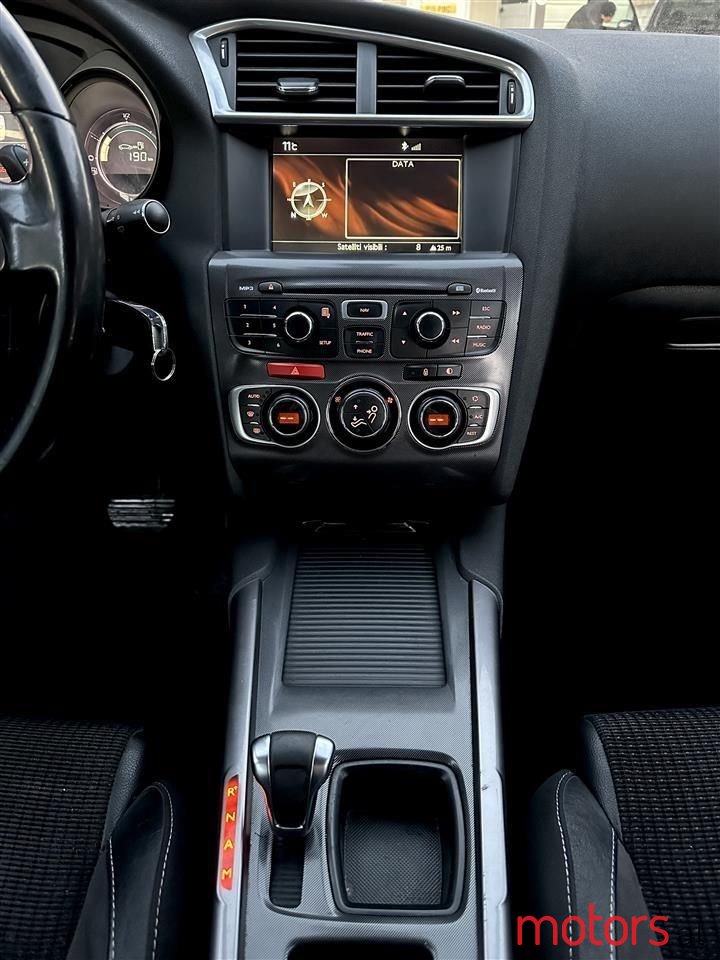 2012' Citroen C4 photo #5