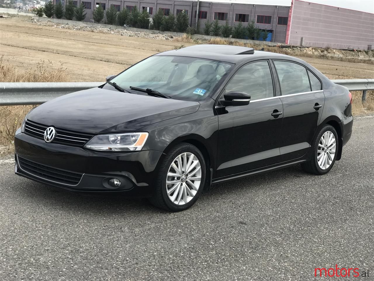 2011' Volkswagen Jetta photo #1