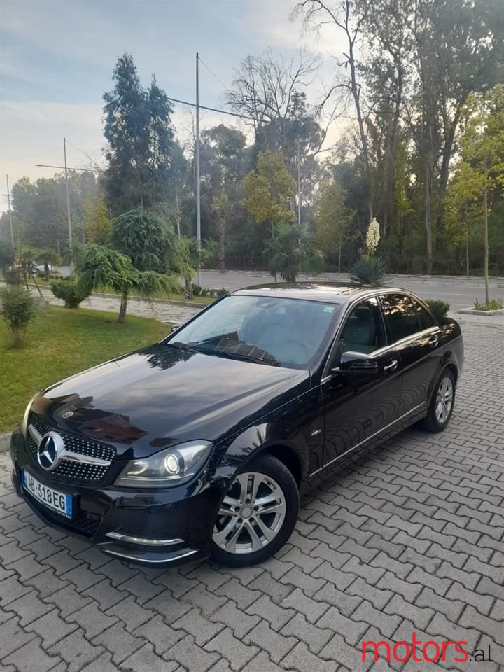 2013' Mercedes-Benz C 220 photo #1