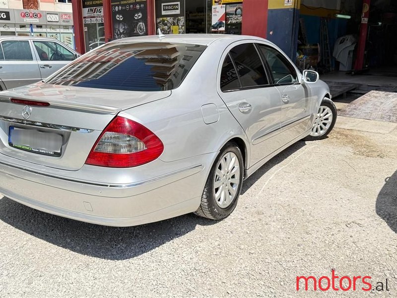 2007' Mercedes-Benz E 220 photo #6