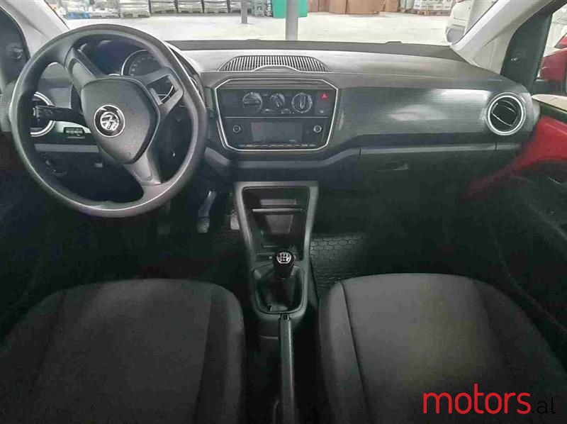 2017' Volkswagen Up! photo #6