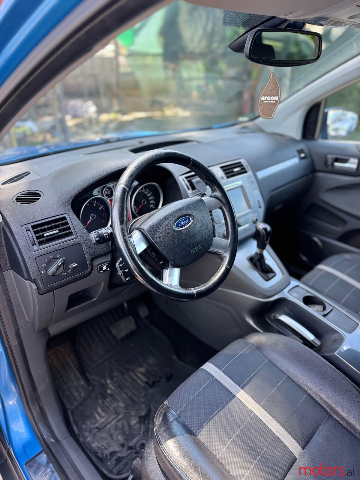 2009' Ford Kuga photo #6