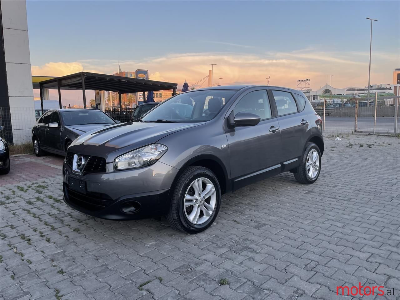 2011' Nissan Qashqai photo #1