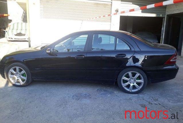 2001' Mercedes-Benz C-Class photo #1