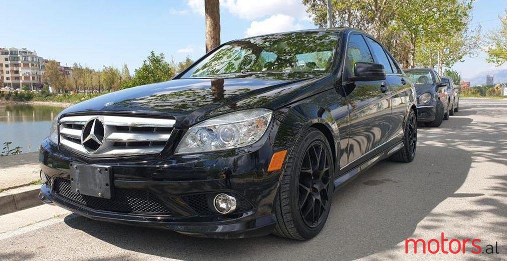 2010' Mercedes-Benz C 300 photo #2