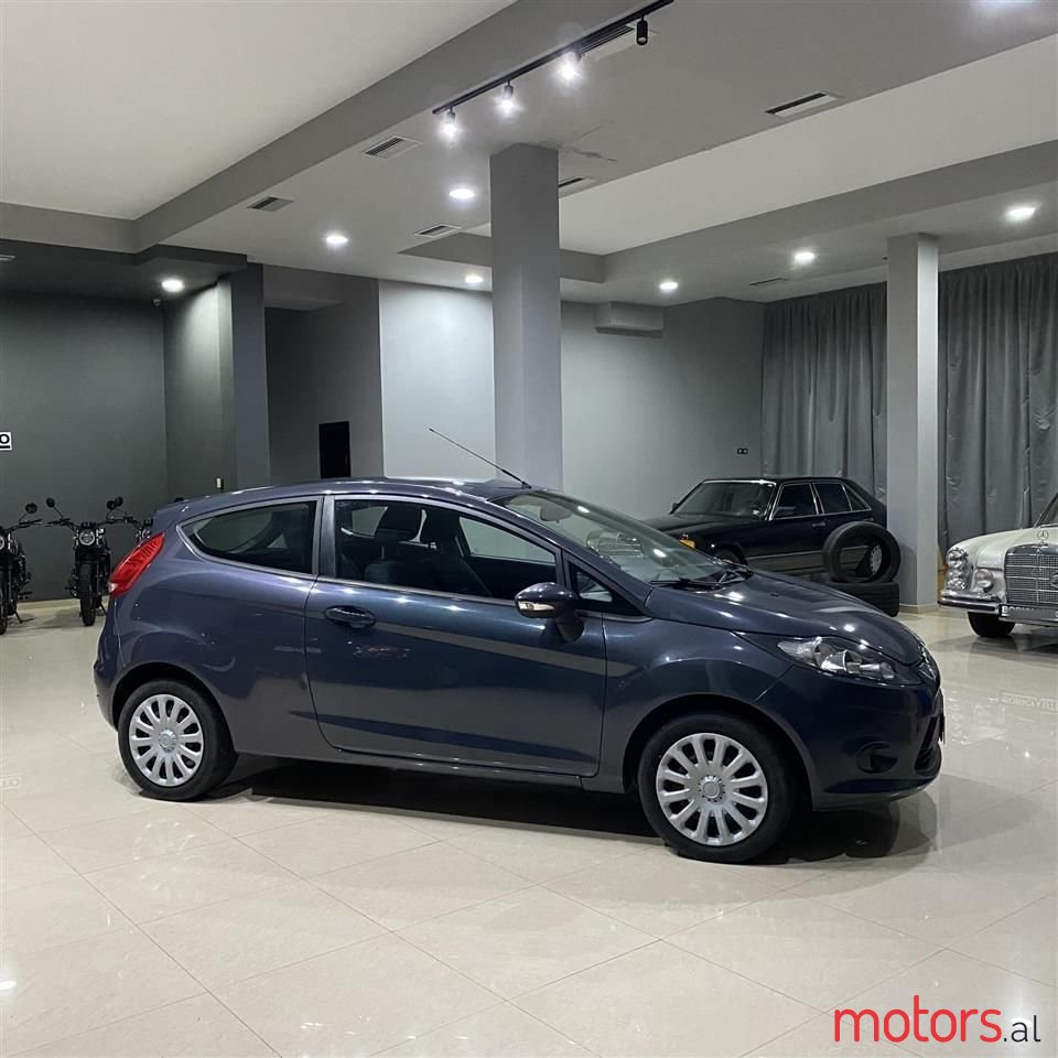 2010' Ford Fiesta photo #5