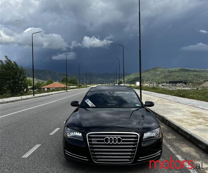 2012' Audi A8 photo #3