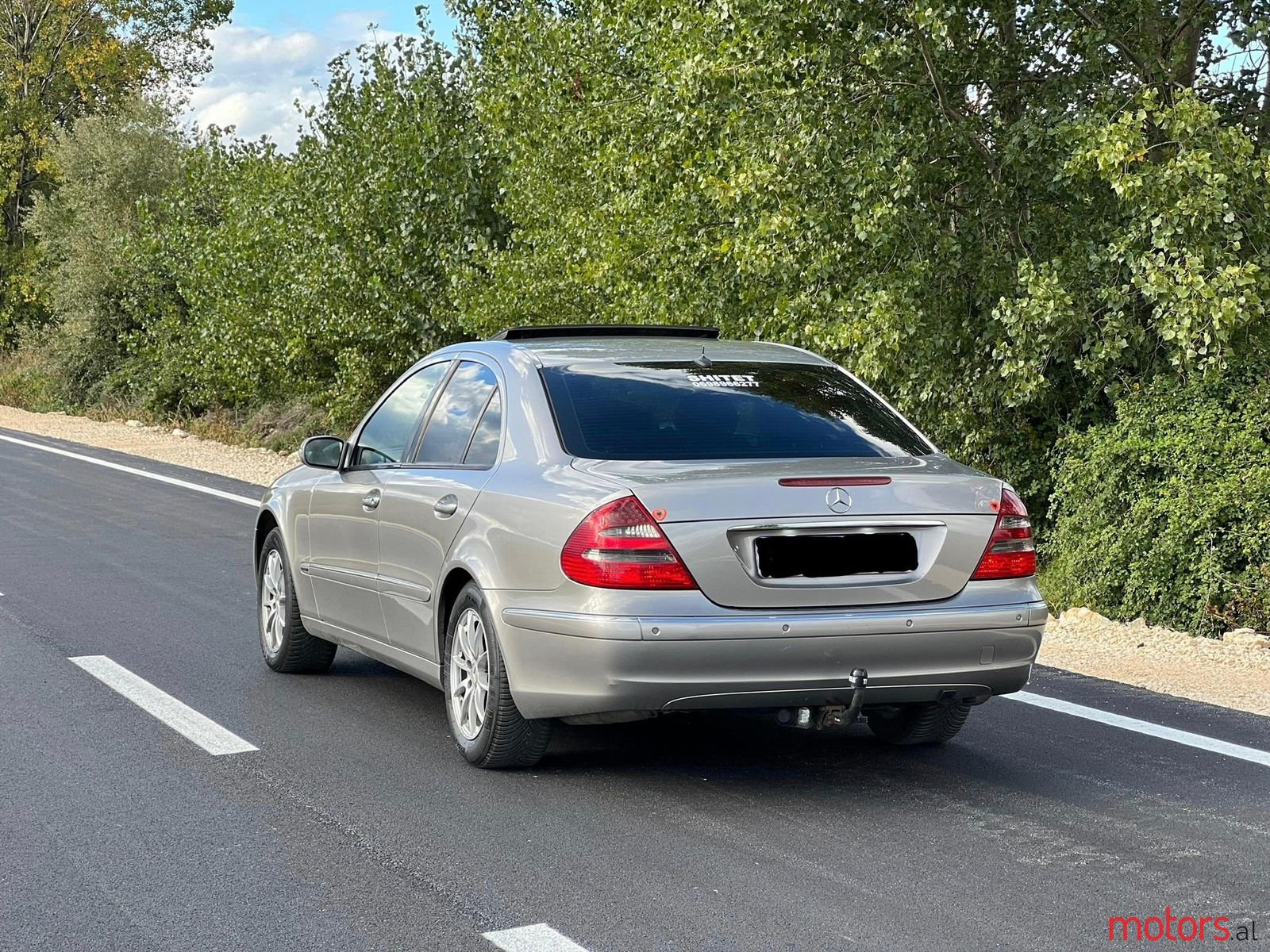 2004' Mercedes-Benz E 240 photo #6