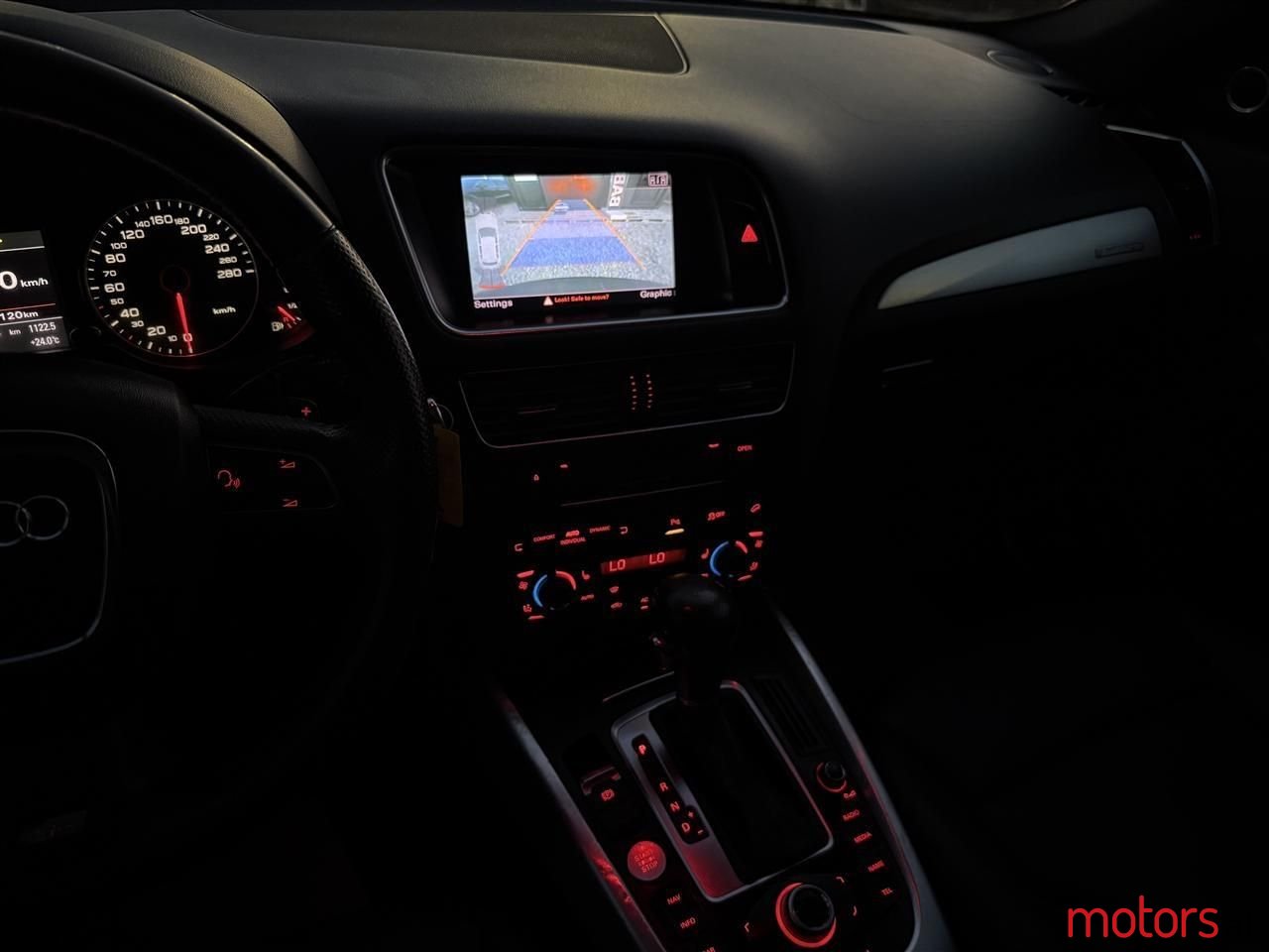 2012' Audi Q5 photo #6