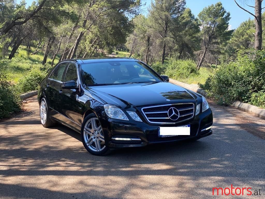 2010' Mercedes-Benz E 350 photo #5