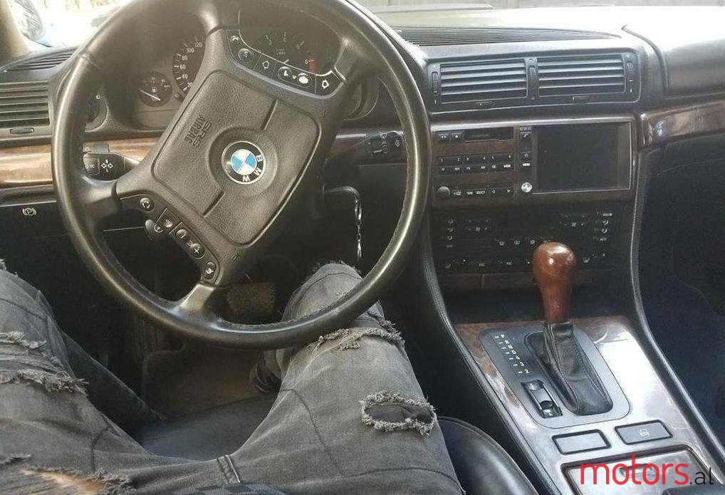 1998' BMW 750 photo #1