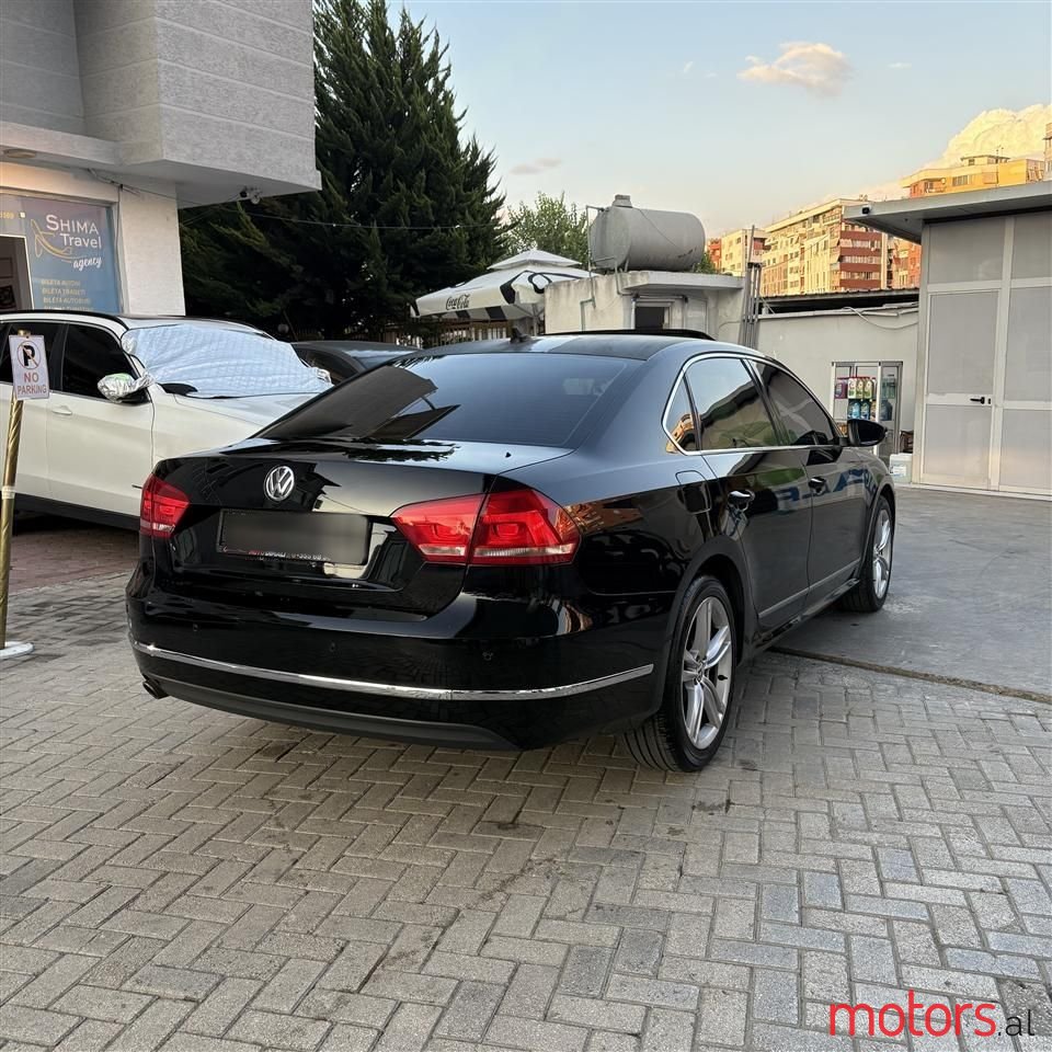 2014' Volkswagen Passat photo #3