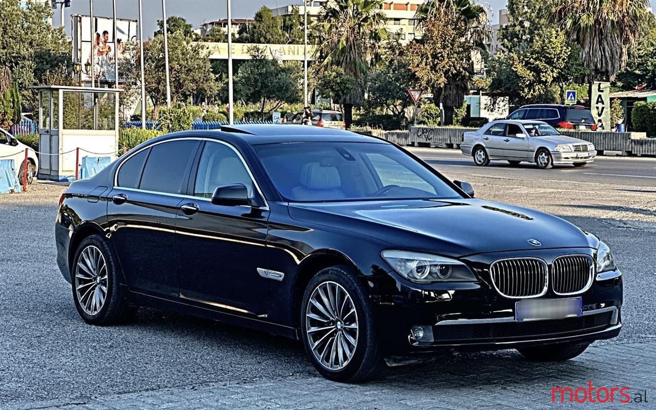 2009' BMW 730 photo #2