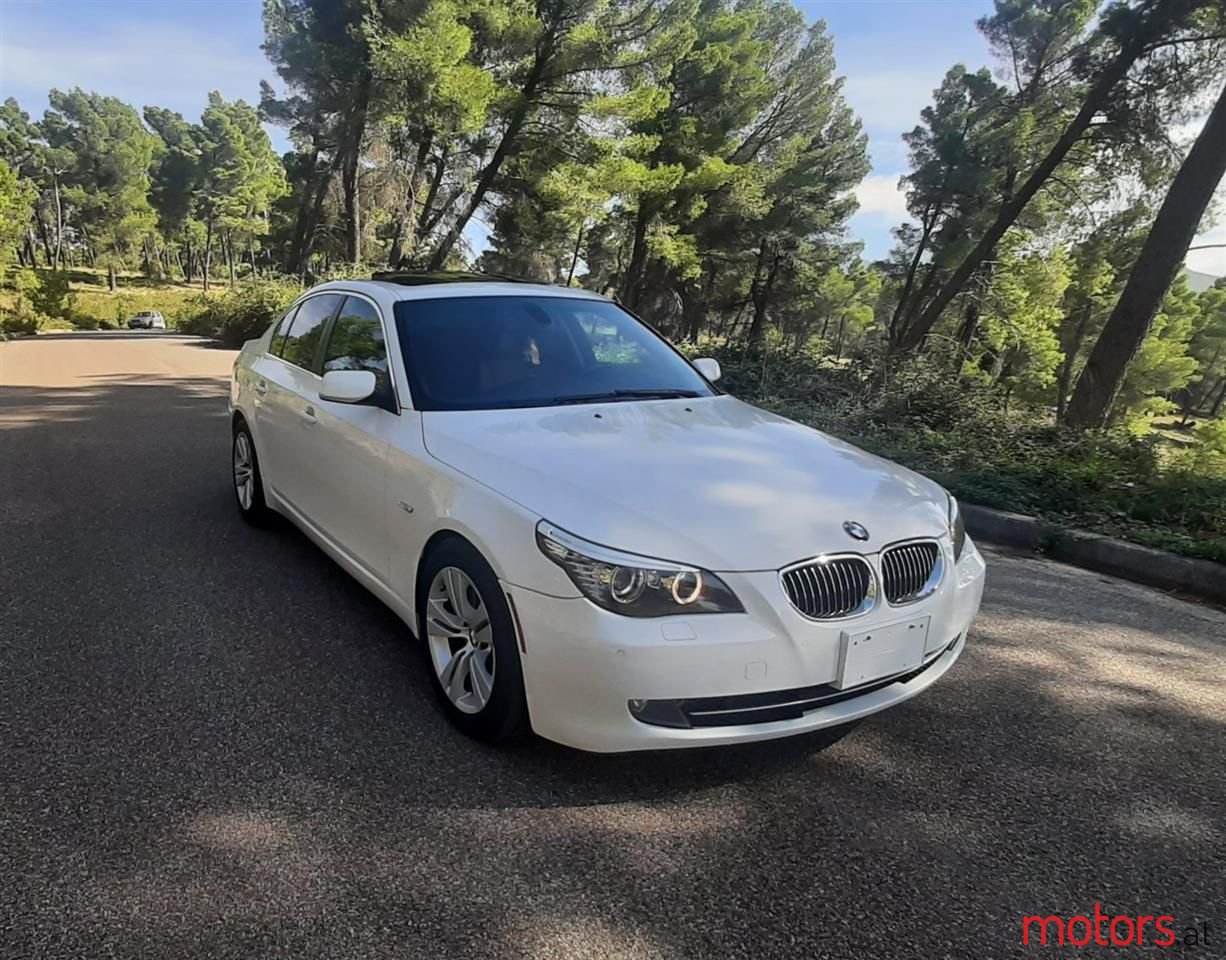 2009' BMW 528 photo #1