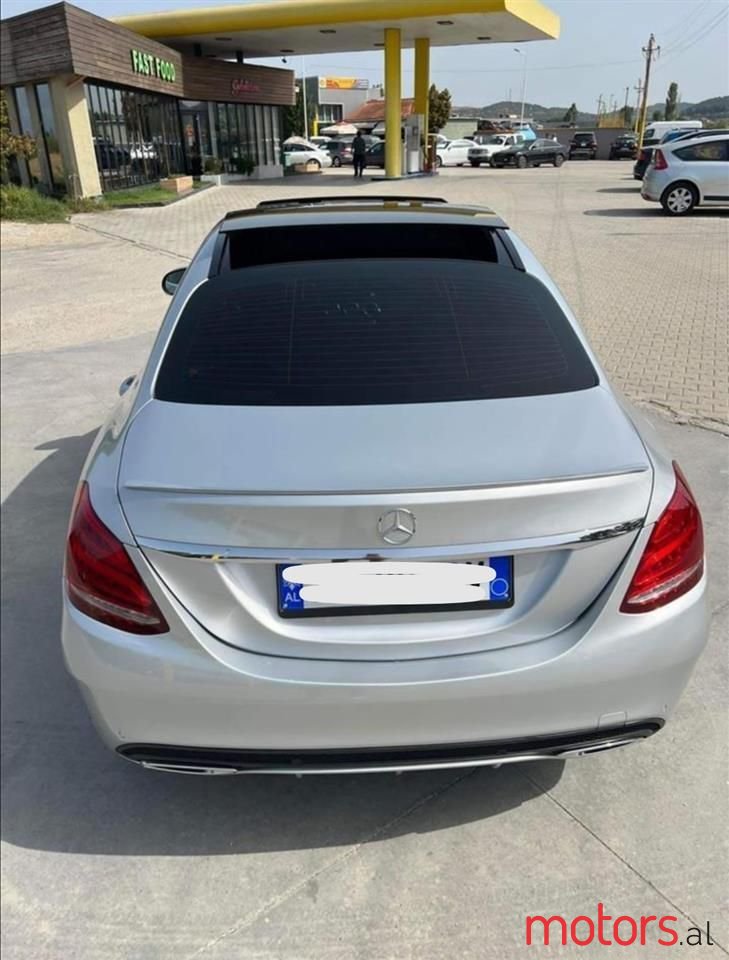 2015' Mercedes-Benz C 250 photo #2