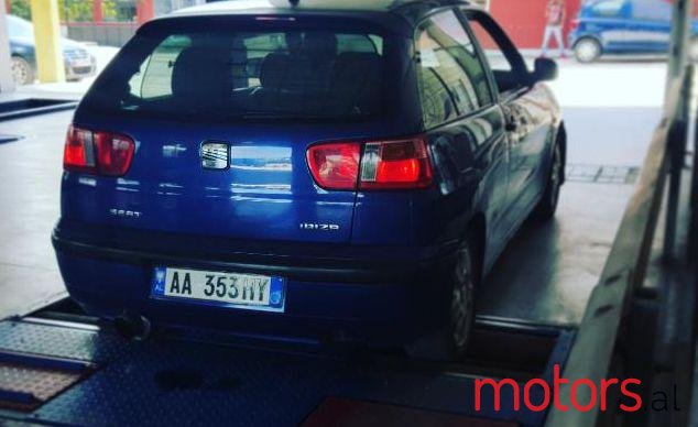 2002' SEAT Ibiza photo #2