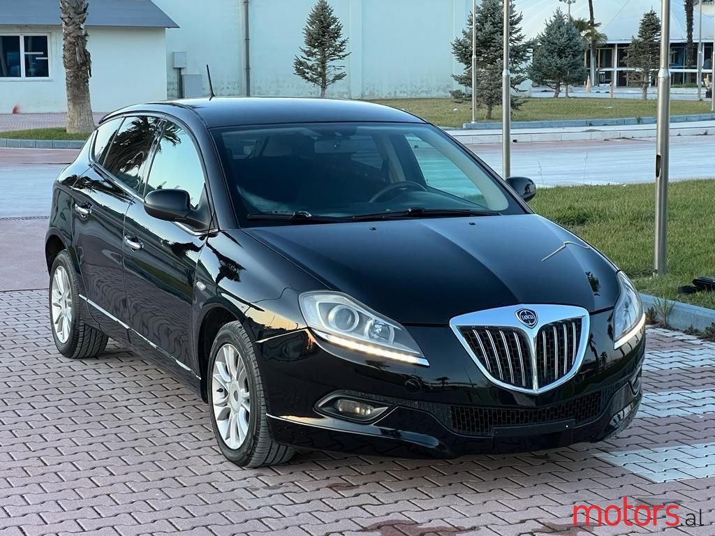 2010' Lancia Delta photo #4