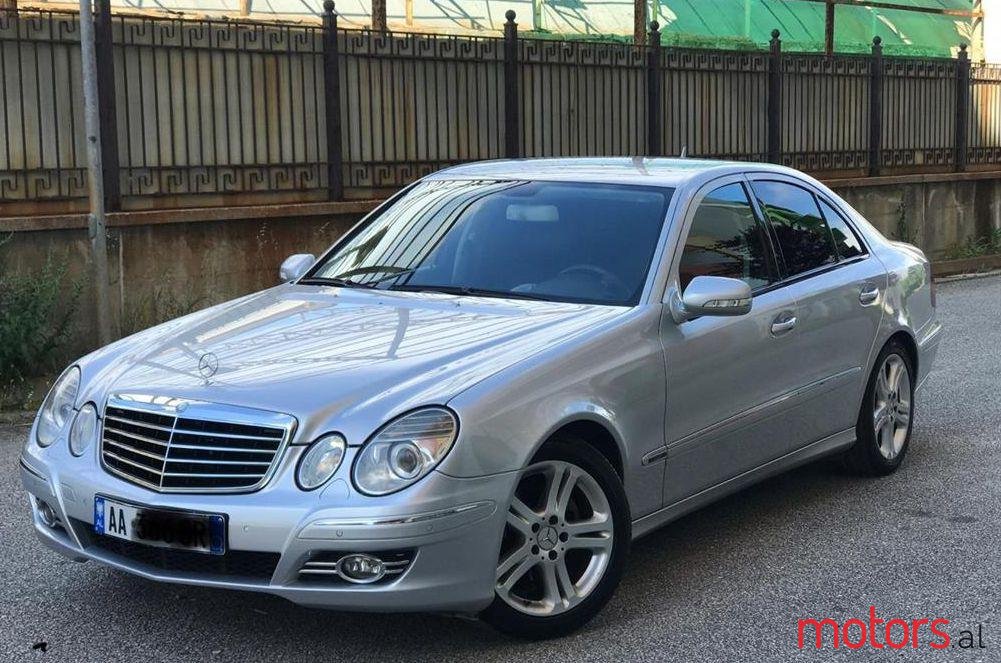 2006' Mercedes-Benz E 320 photo #1