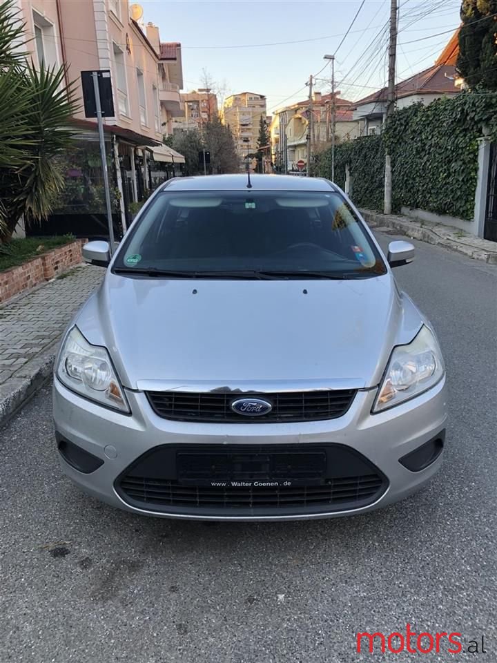 2010' Ford Focus photo #2