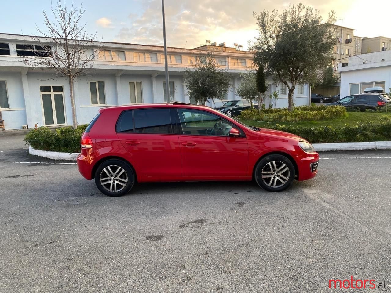 2012' Volkswagen Golf photo #2