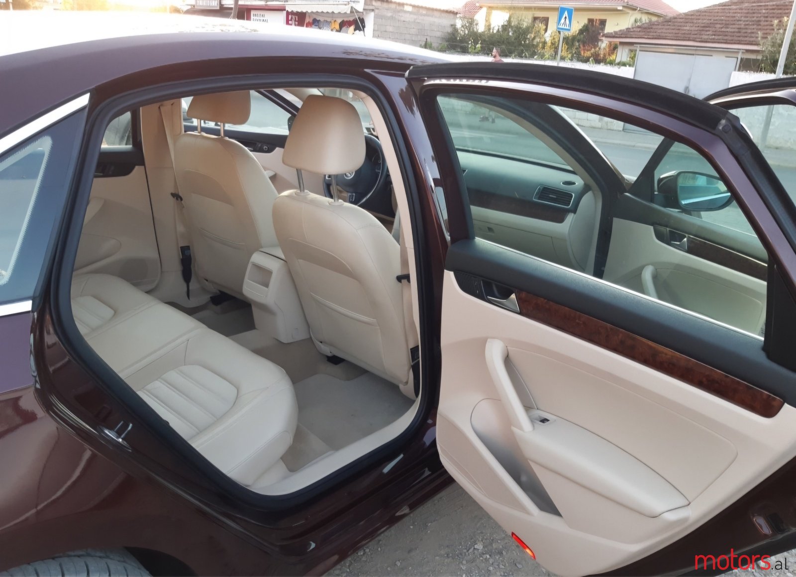 2012' Volkswagen Passat photo #4