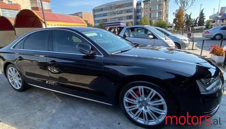 2012' Audi A8 photo #1