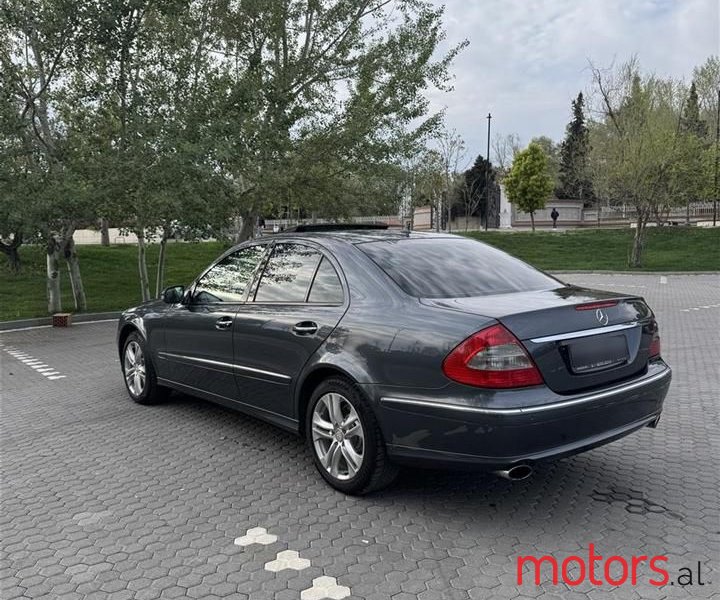 2008' Mercedes-Benz E 280 photo #4