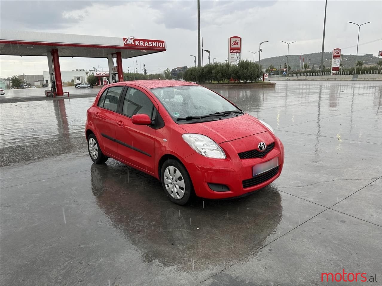 2009' Toyota Yaris photo #1