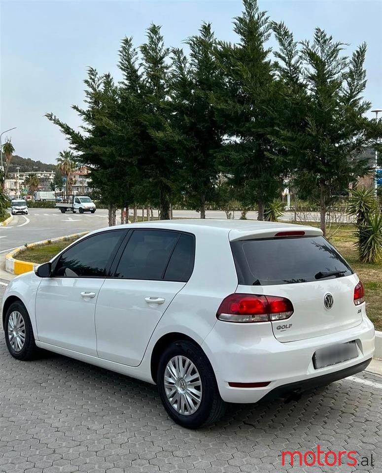 2012' Volkswagen Golf photo #2