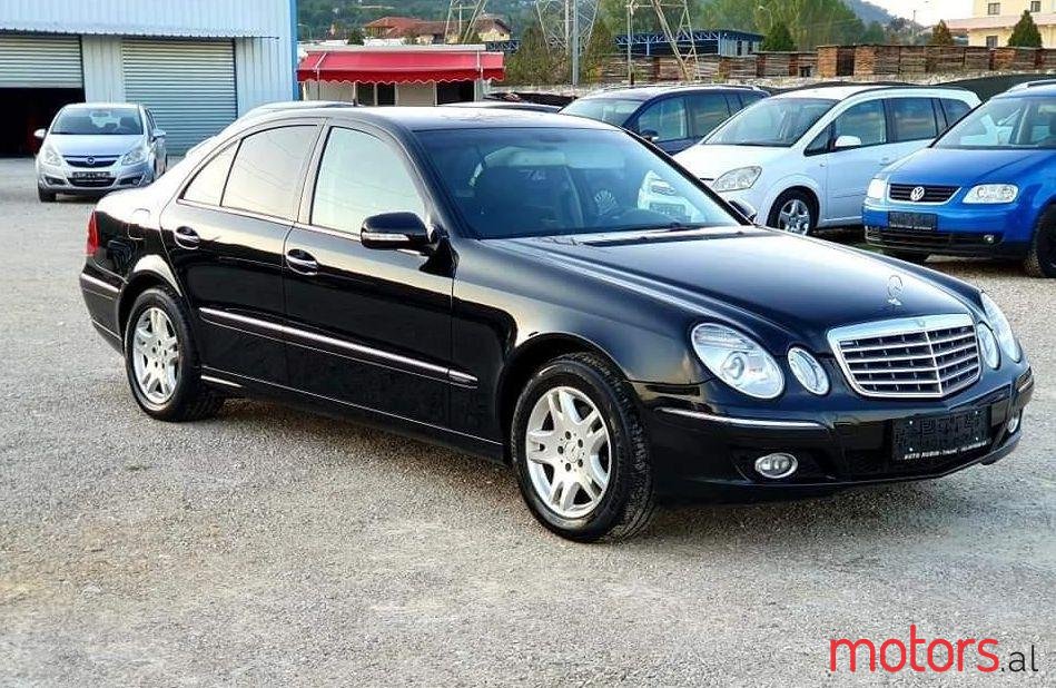 2007' Mercedes-Benz E 220 photo #1