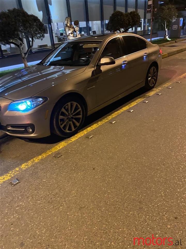 2015' BMW 528 photo #3