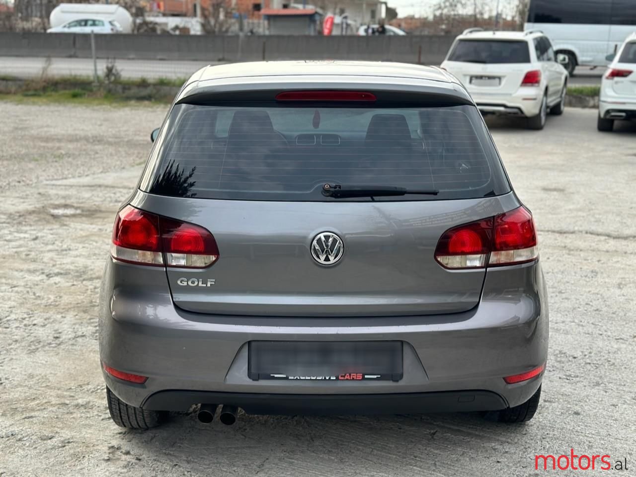 2011' Volkswagen Golf photo #5