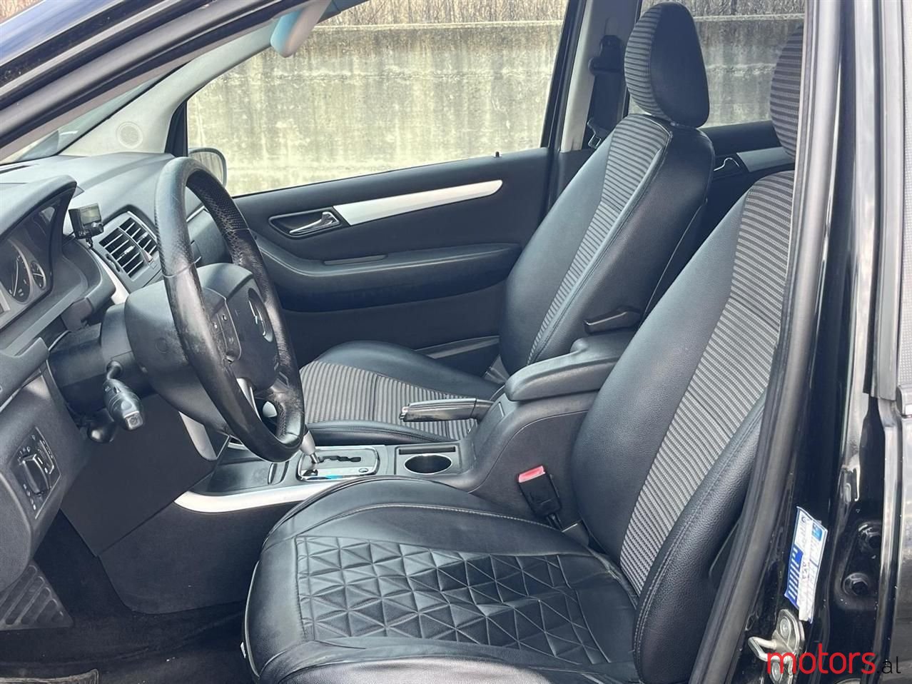 2007' Mercedes-Benz B 200 photo #3